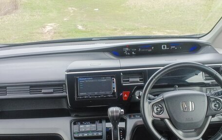 Honda Stepwgn IV, 2015 год, 1 900 000 рублей, 11 фотография