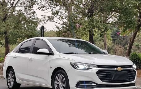 Chevrolet Monza, 2022 год, 910 000 рублей, 3 фотография