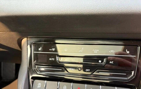 Skoda Karoq I, 2022 год, 1 720 000 рублей, 12 фотография