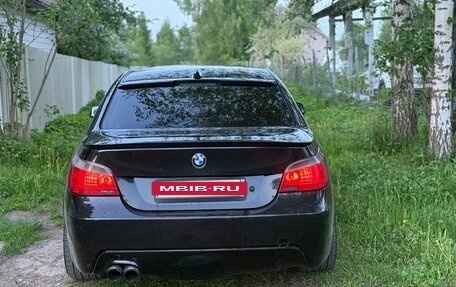 BMW 5 серия, 2006 год, 950 000 рублей, 8 фотография