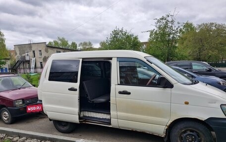 Toyota Town Ace III, 2001 год, 325 000 рублей, 3 фотография