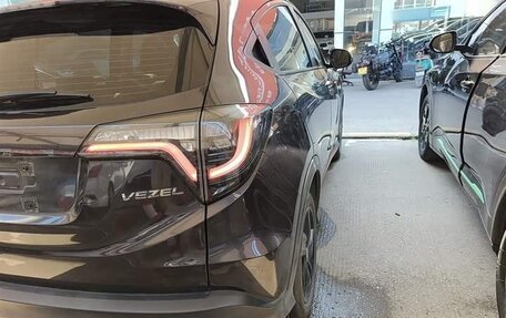 Honda Vezel, 2022 год, 1 550 000 рублей, 8 фотография