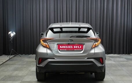 Toyota C-HR I рестайлинг, 2019 год, 2 170 000 рублей, 5 фотография