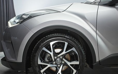 Toyota C-HR I рестайлинг, 2019 год, 2 170 000 рублей, 21 фотография