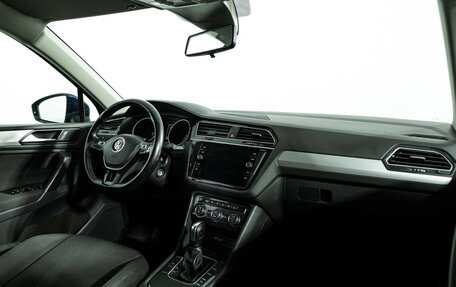 Volkswagen Tiguan II, 2019 год, 2 049 700 рублей, 9 фотография
