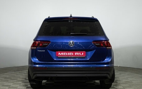 Volkswagen Tiguan II, 2019 год, 2 049 700 рублей, 6 фотография