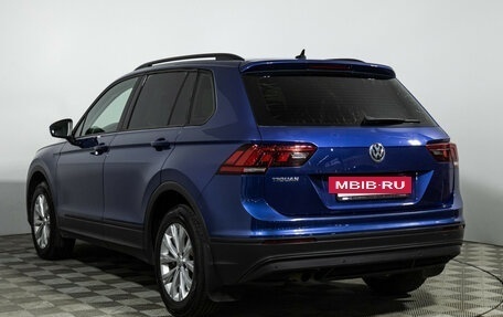 Volkswagen Tiguan II, 2019 год, 2 049 700 рублей, 7 фотография