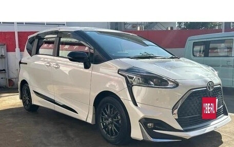 Toyota Sienta II, 2020 год, 1 040 007 рублей, 3 фотография
