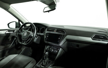Volkswagen Tiguan II, 2020 год, 2 499 700 рублей, 9 фотография