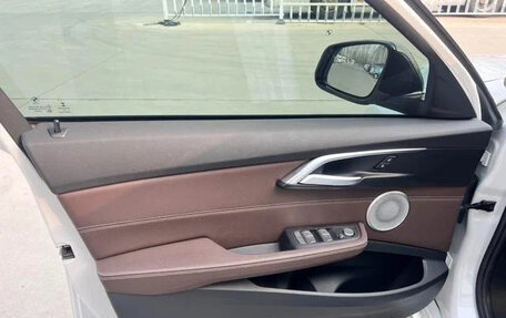 BMW 1 серия, 2022 год, 1 520 000 рублей, 10 фотография