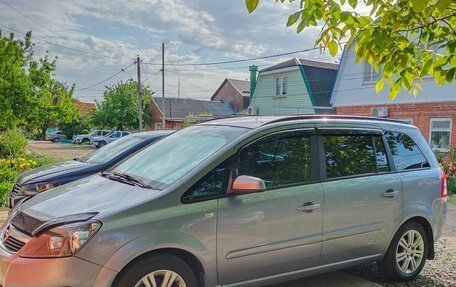 Opel Zafira B, 2008 год, 850 000 рублей, 1 фотография