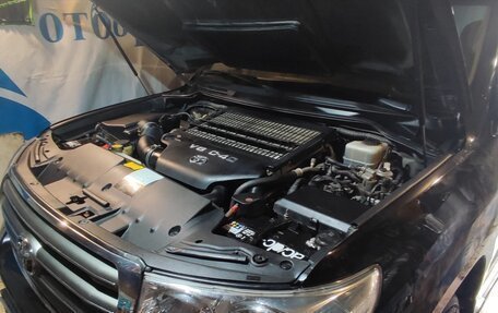 Toyota Land Cruiser 200, 2008 год, 3 100 000 рублей, 10 фотография