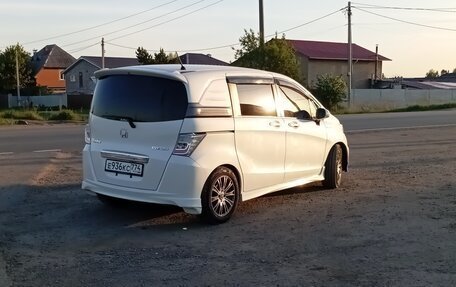 Honda Freed I, 2012 год, 1 200 000 рублей, 6 фотография