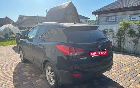 Hyundai ix35 I рестайлинг, 2011 год, 1 000 000 рублей, 4 фотография