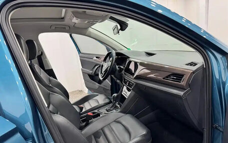 Volkswagen Tharu, 2022 год, 1 500 000 рублей, 7 фотография