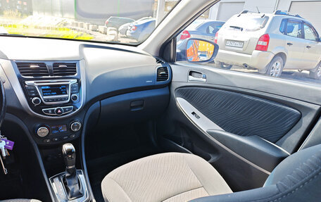 Hyundai Solaris II рестайлинг, 2014 год, 1 150 000 рублей, 25 фотография