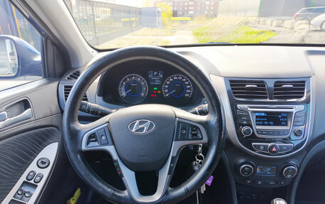 Hyundai Solaris II рестайлинг, 2014 год, 1 150 000 рублей, 23 фотография