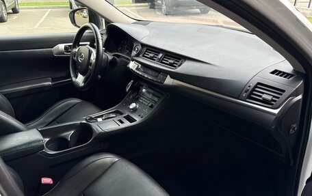 Lexus CT I рестайлинг, 2012 год, 1 220 000 рублей, 16 фотография