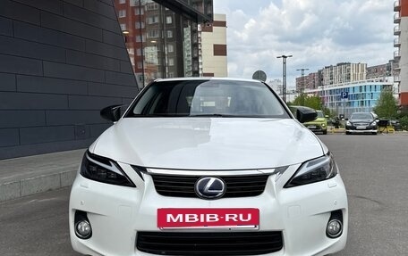 Lexus CT I рестайлинг, 2012 год, 1 220 000 рублей, 10 фотография