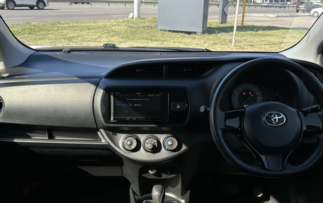 Toyota Vitz, 2019 год, 975 000 рублей, 7 фотография