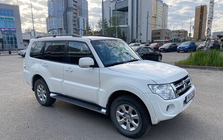 Mitsubishi Pajero IV, 2013 год, 2 700 000 рублей, 13 фотография