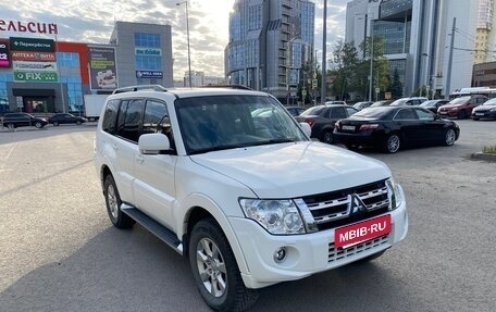 Mitsubishi Pajero IV, 2013 год, 2 700 000 рублей, 2 фотография