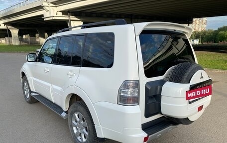 Mitsubishi Pajero IV, 2013 год, 2 700 000 рублей, 6 фотография