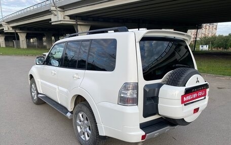 Mitsubishi Pajero IV, 2013 год, 2 700 000 рублей, 15 фотография