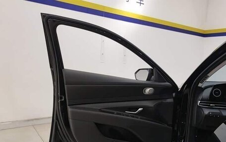 Hyundai Elantra, 2025 год, 1 750 000 рублей, 6 фотография