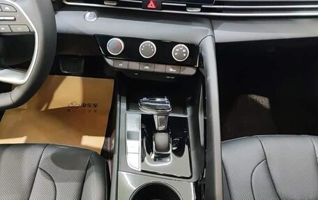 Hyundai Elantra, 2025 год, 1 750 000 рублей, 10 фотография