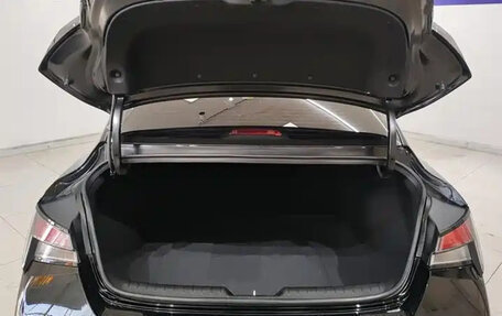 Hyundai Elantra, 2025 год, 1 750 000 рублей, 14 фотография