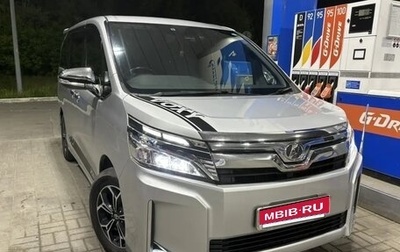 Toyota Voxy III, 2018 год, 2 190 000 рублей, 1 фотография