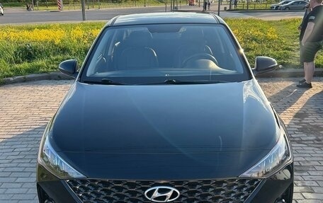 Hyundai Solaris II рестайлинг, 2021 год, 1 600 000 рублей, 3 фотография