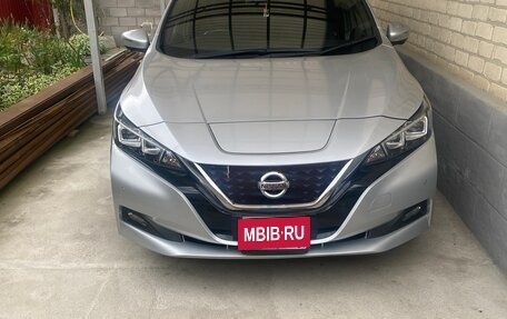 Nissan Leaf II, 2018 год, 1 300 000 рублей, 3 фотография