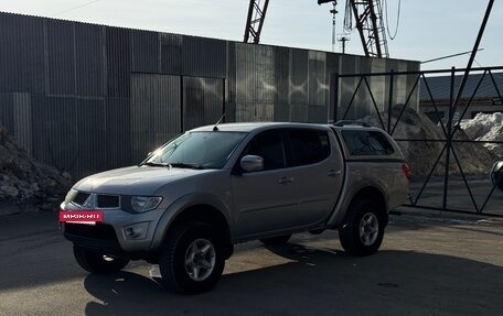 Mitsubishi L200 IV рестайлинг, 2011 год, 1 400 000 рублей, 4 фотография