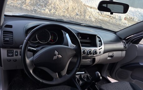 Mitsubishi L200 IV рестайлинг, 2011 год, 1 400 000 рублей, 12 фотография