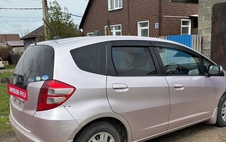 Honda Fit III, 2008 год, 590 000 рублей, 2 фотография