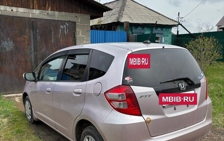 Honda Fit III, 2008 год, 590 000 рублей, 4 фотография