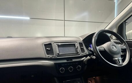 Volkswagen Sharan II, 2013 год, 1 450 000 рублей, 13 фотография
