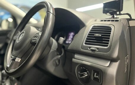 Volkswagen Sharan II, 2013 год, 1 450 000 рублей, 17 фотография