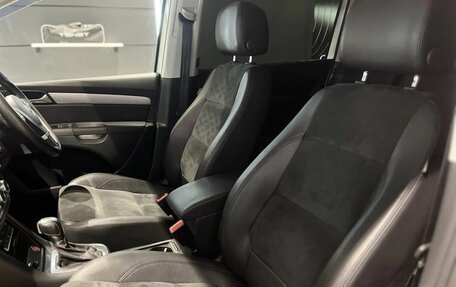 Volkswagen Sharan II, 2013 год, 1 450 000 рублей, 21 фотография