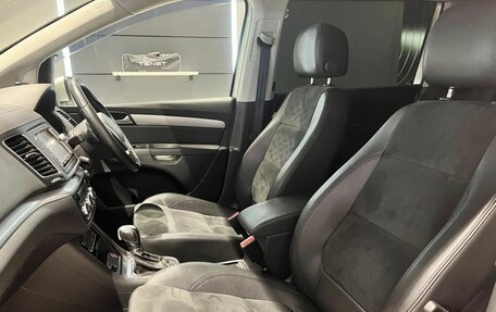 Volkswagen Sharan II, 2013 год, 1 450 000 рублей, 23 фотография