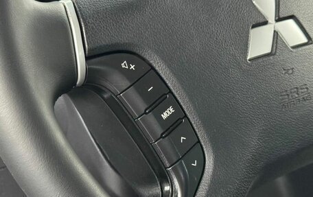Mitsubishi Pajero IV, 2014 год, 2 200 000 рублей, 10 фотография