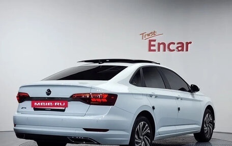 Volkswagen Jetta VII, 2021 год, 1 970 000 рублей, 3 фотография