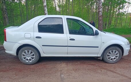 Renault Logan I, 2012 год, 400 000 рублей, 2 фотография