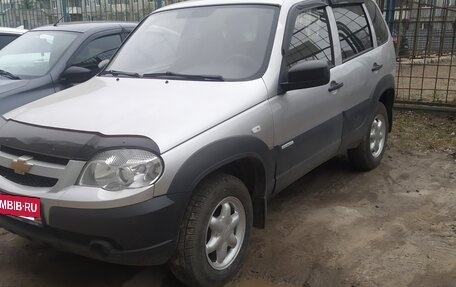 Chevrolet Niva I рестайлинг, 2012 год, 475 000 рублей, 3 фотография