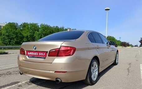 BMW 5 серия, 2011 год, 1 600 000 рублей, 4 фотография