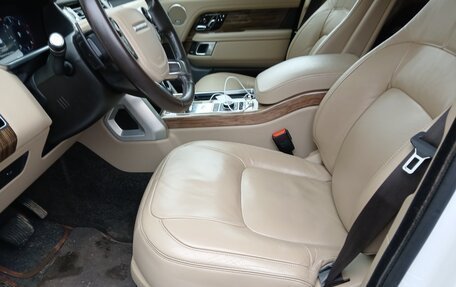 Land Rover Range Rover IV рестайлинг, 2018 год, 6 050 000 рублей, 6 фотография