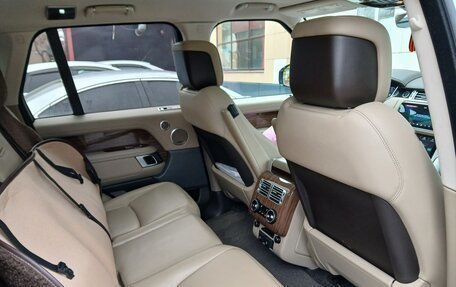 Land Rover Range Rover IV рестайлинг, 2018 год, 6 050 000 рублей, 13 фотография