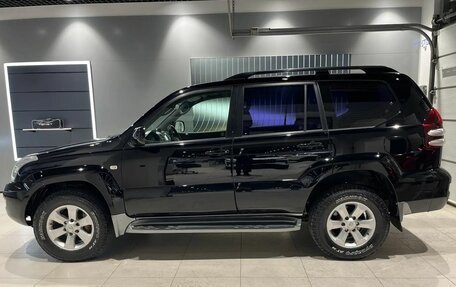 Toyota Land Cruiser Prado 120 рестайлинг, 2008 год, 2 241 000 рублей, 2 фотография